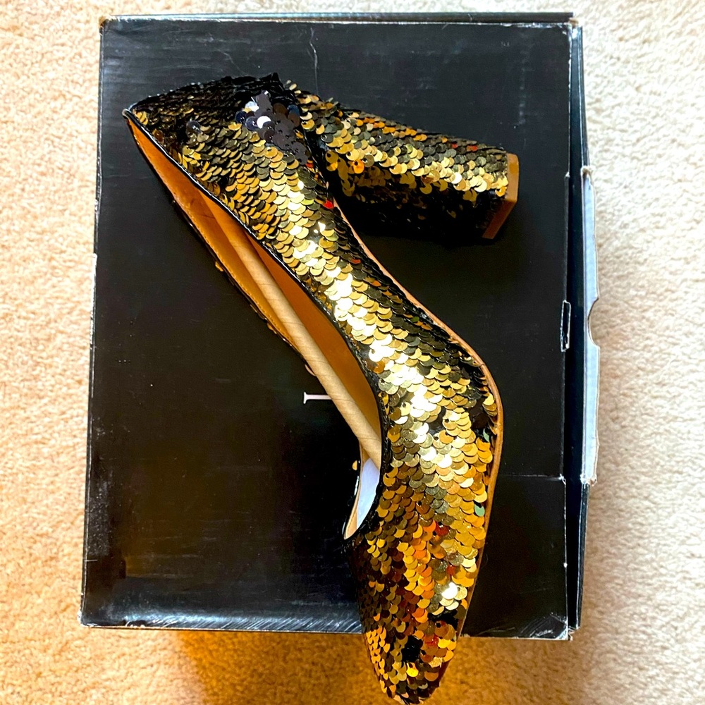 Sequin pumps Jcrew metallic gold